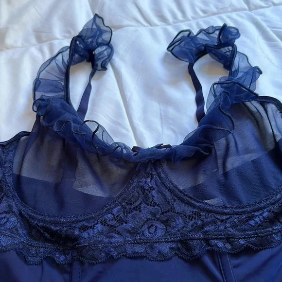 Coquette blue bustier size medium - Picture 3 of 8